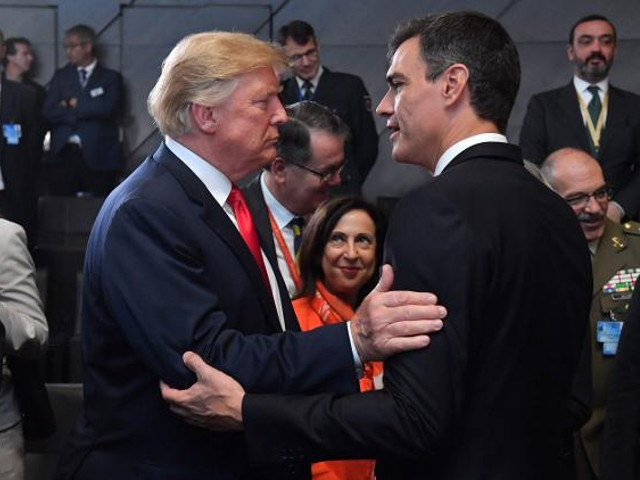 Sonia El Hakim, experta en Comunicación No Verbal, habla del encuentro de Pedro Sánchez y Donald Trump en el programa Al Remat de Levante TV.